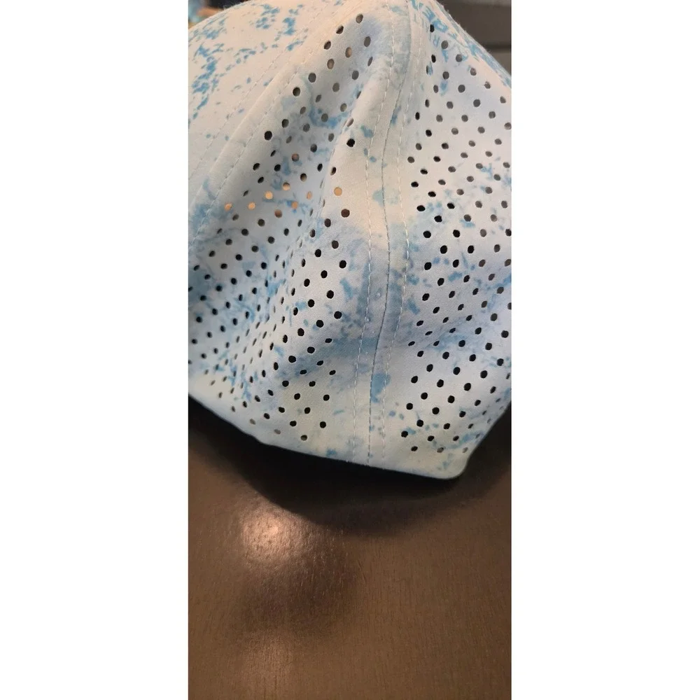 Realtree Fishing Hat Mens OSFM Blue Camo Excellent Perforated Snapback Cap. NWOT